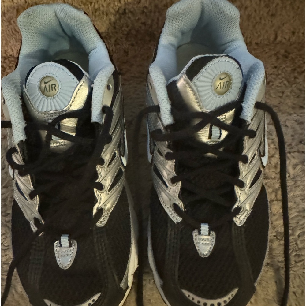Nike Air Sneakers in Size 6.5
